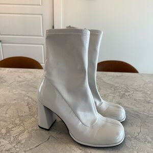 “Steffanie” White High Block Heel Boots (size 9)